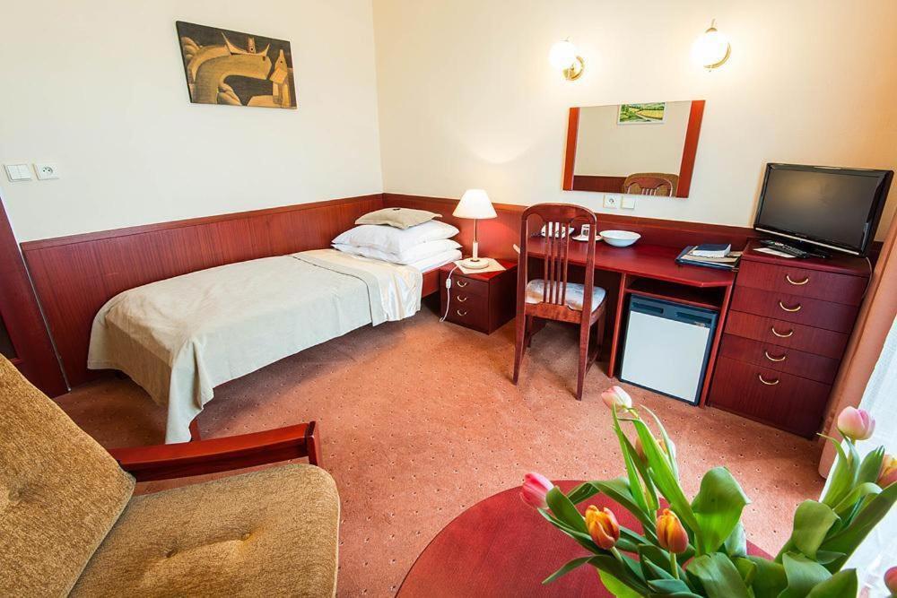 Monti Spa Františkovy Lázně Exterior foto
